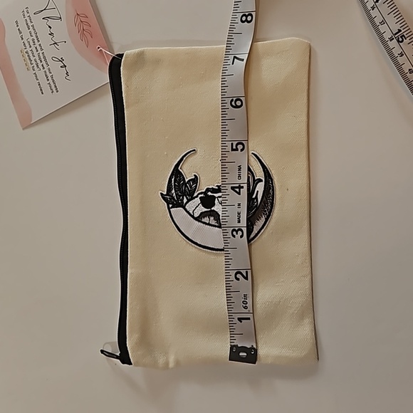 Hand Crafted Multi-use Bag Beige Zipper Pencil Case Skull Motif Iron-on Patch - Picture 12 of 17